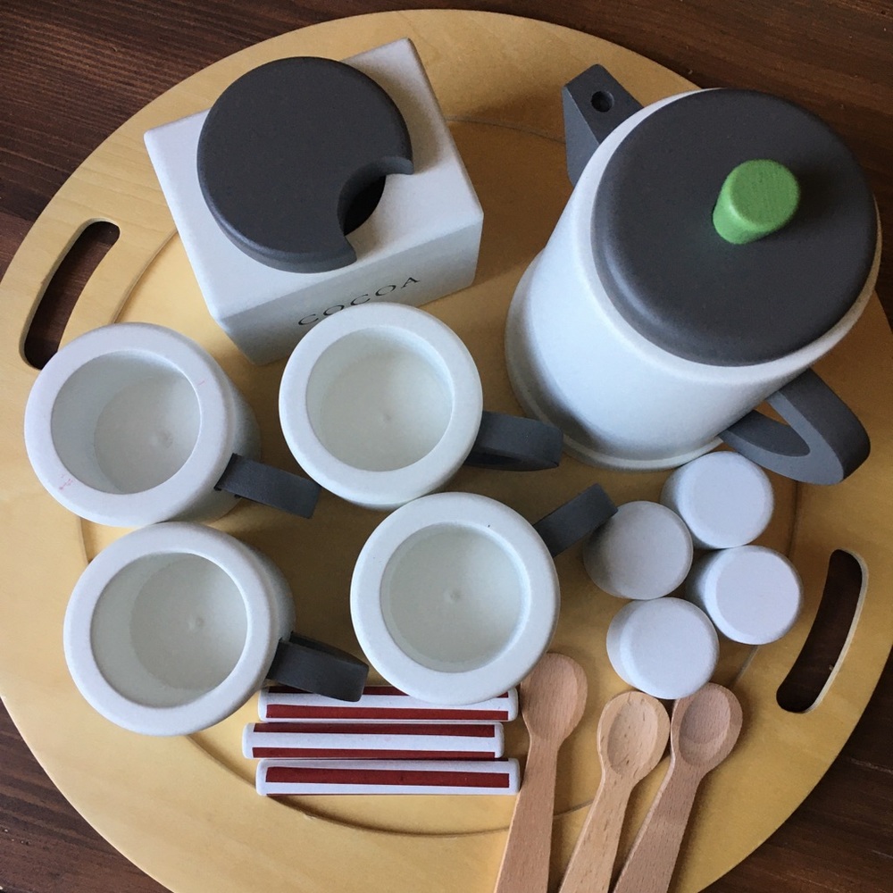 Hearth and hand hot cocoa set